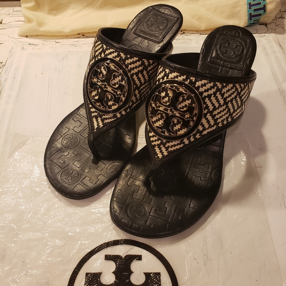 Tory Burch Feta woven Raffia Straw Logo Sandals